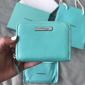 NWT! Tiffany & Co. Mini Leather Zip Wallet